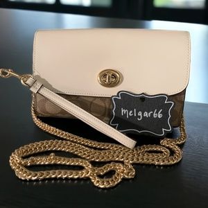 Chain Crossbody In Colorblock Signature Canvas